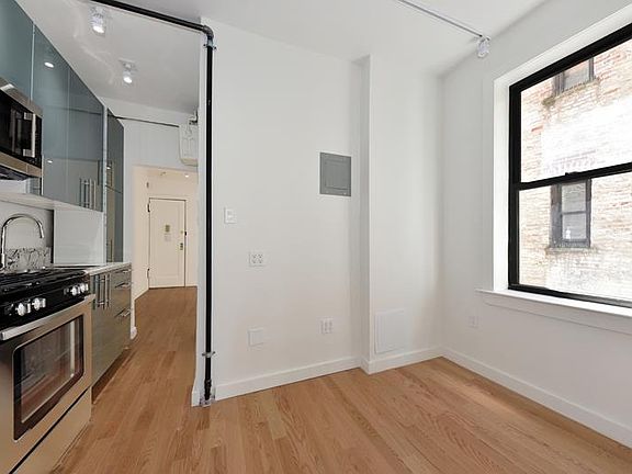 3rd image of 137 W 12th St APT 4-4