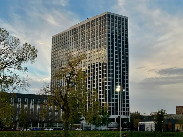 (undisclosed Address), Chicago, IL 60613