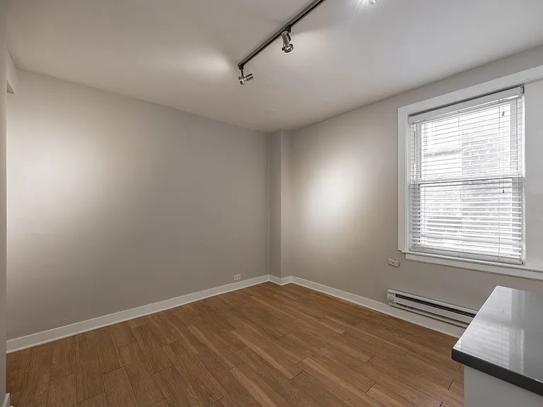 503 W Belmont Ave #3 — Photo 5