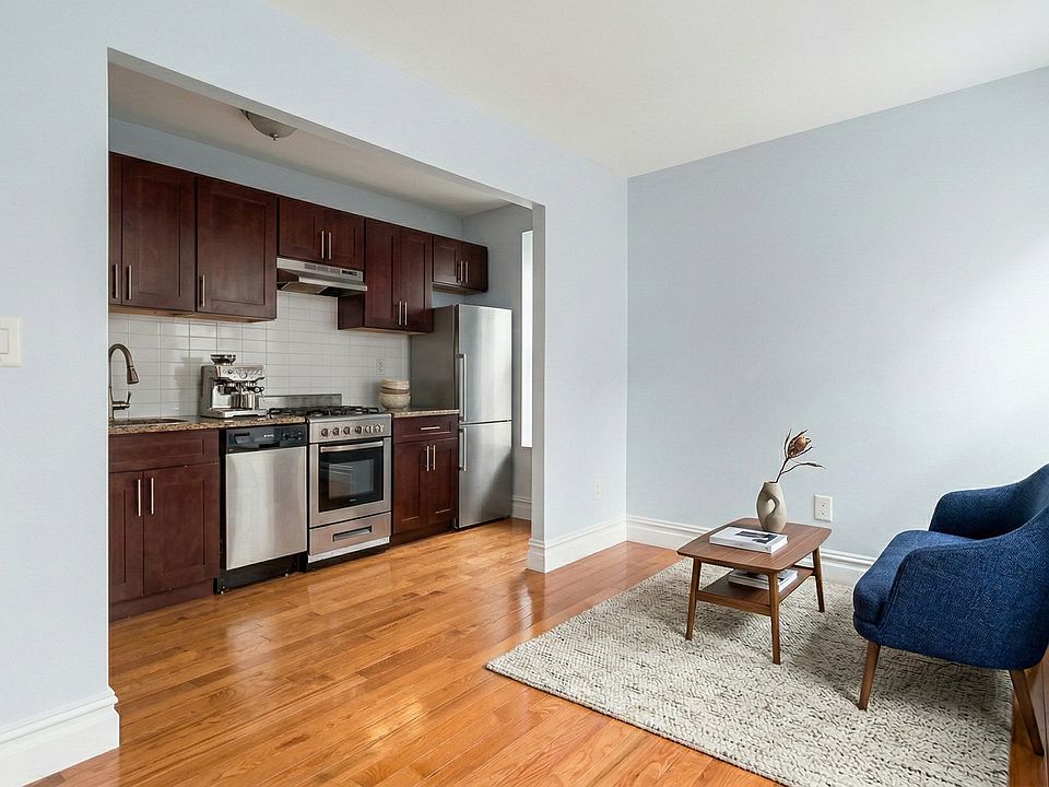 2nd image of 138 W 140th St #2D