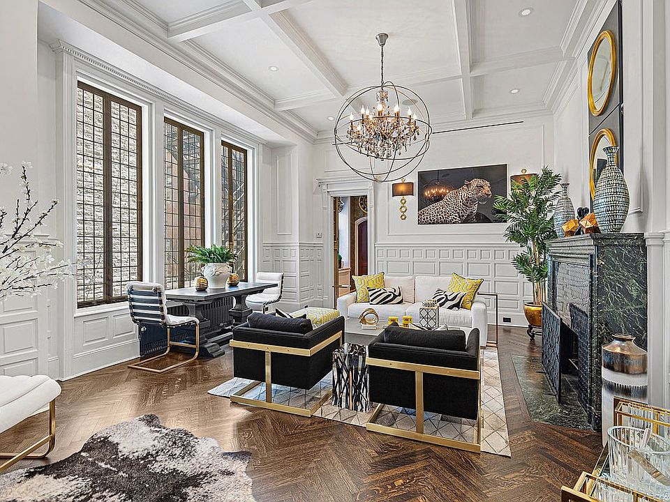 1st image of 4 E 82nd St #1R2R