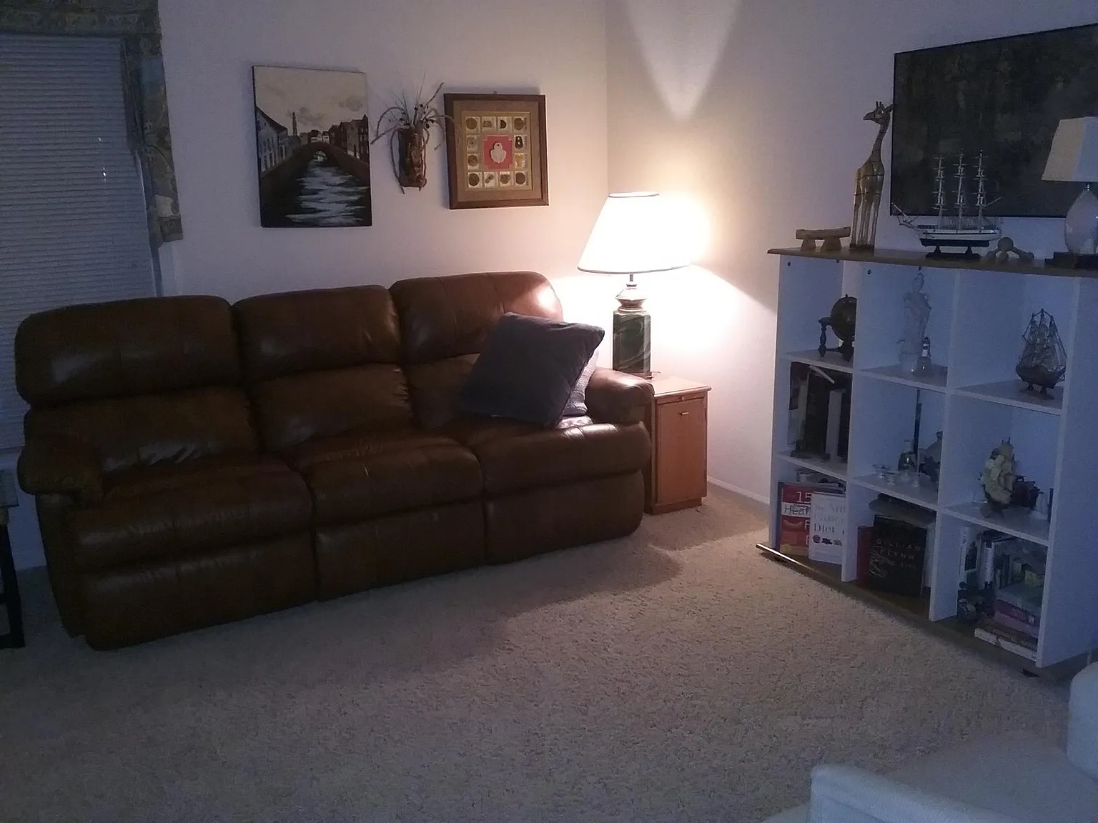 1 bed, 1100 sqft, $1,200 — Photo 3
