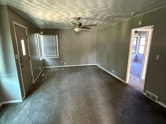 2nd image of 420 W Elm St