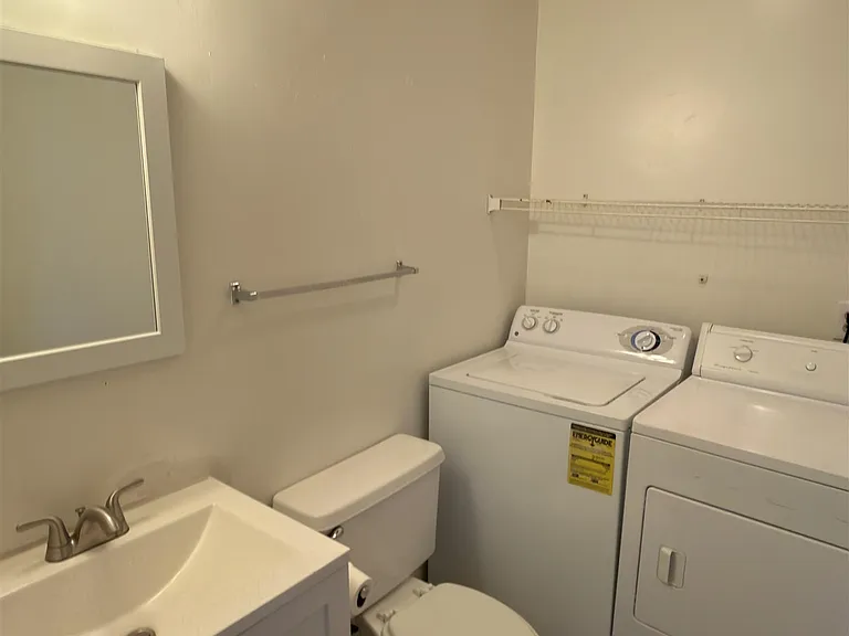 1315 Airport Dr #B02 — Photo 18