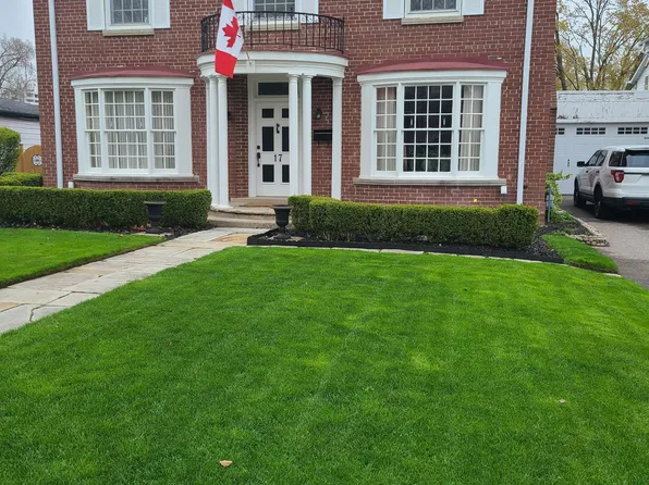 17 1st Ave, Orangeville, ON L9W 1H7