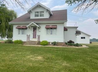 N6874 County Road Bb, Hilbert, WI 54129