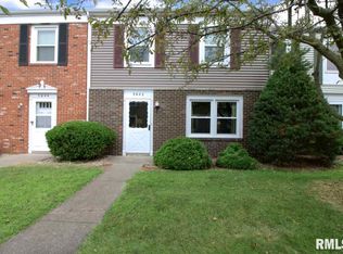3642 N Sandia Dr, Peoria, IL 61604