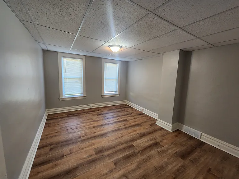 410 Monongahela Ave — Photo 3
