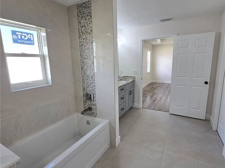 120 Clinton Ave — Photo 20