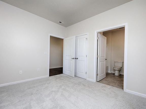 4th image of 121 Olive Tea Ln