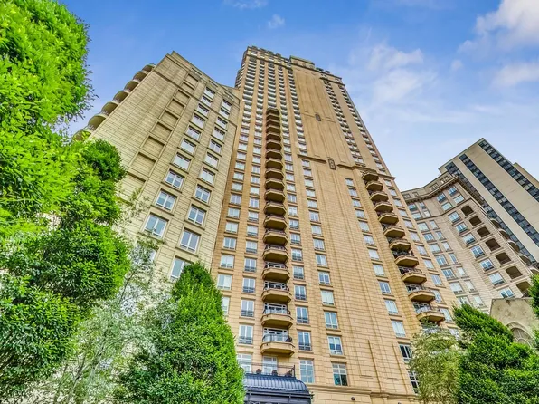 2550 N Lakeview Ave Unit S904, Chicago, IL 60614