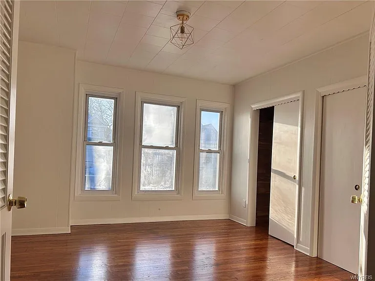 446 Bryant Ave #1 — Photo 8