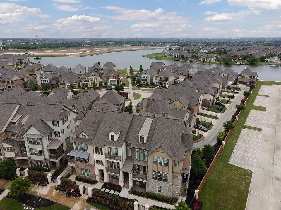 1st image of 9675 Towne Lake Pkwy