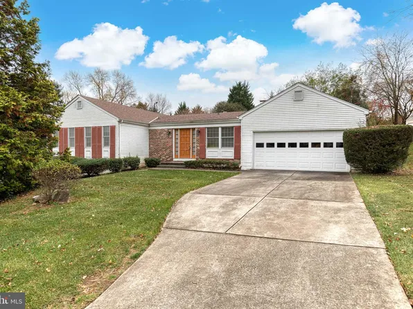 1242 Clearfield Cir, Lutherville Timonium, MD 21093