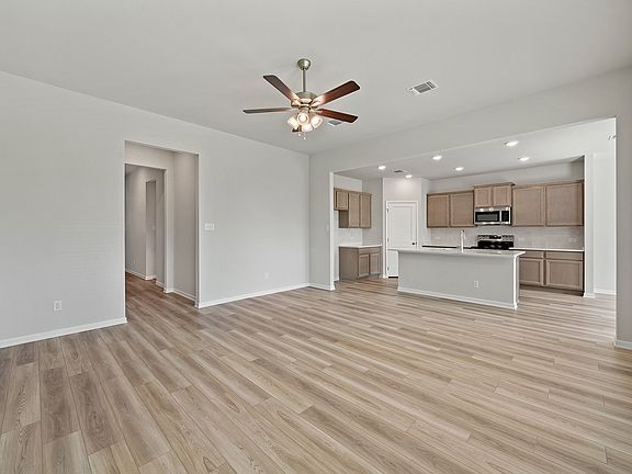 3rd image of 10215 Kimberlite Dr