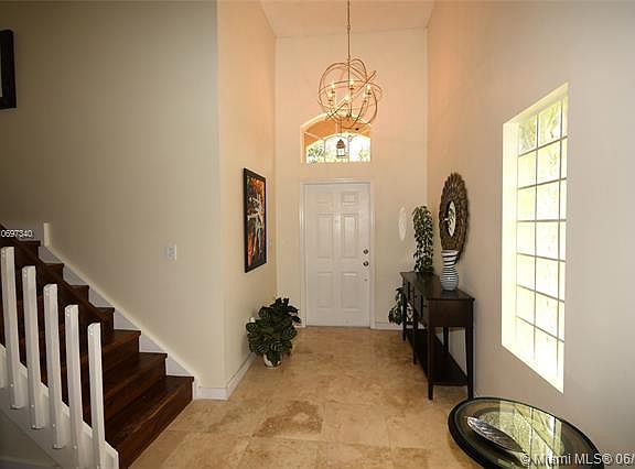 5th image of 1252 NW 171st Ter