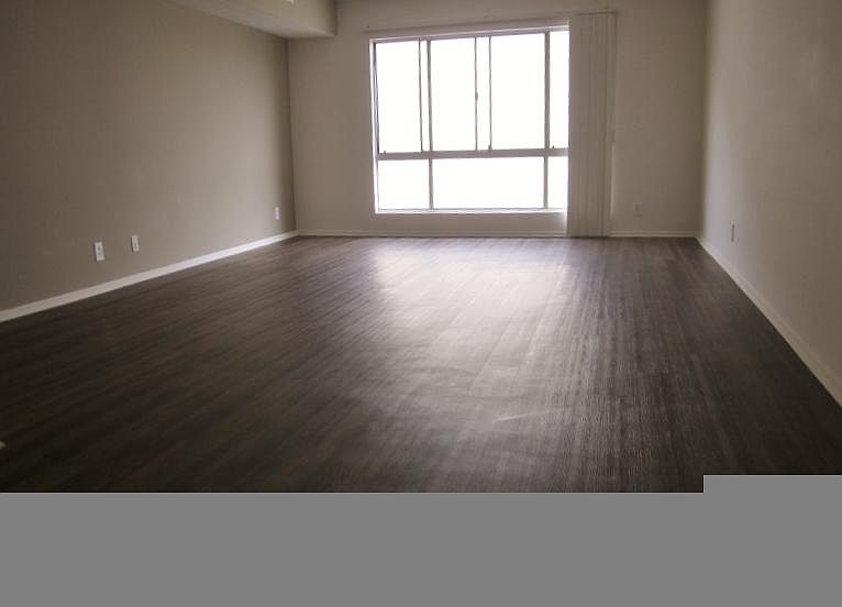 1st image of 5144 Zelzah Ave #207