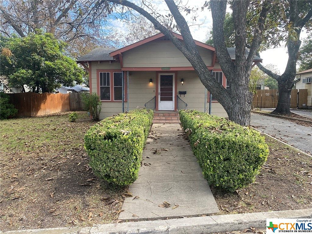 1123 W Coll St, New Braunfels, TX 78130 Zillow