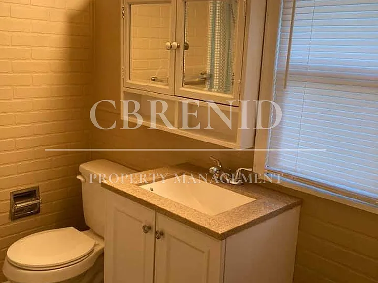 417 S Johnson St — Photo 14