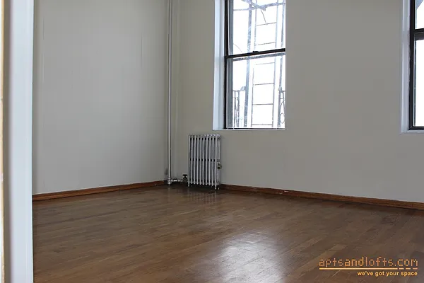 Rented by aptsandlofts.com | media 6