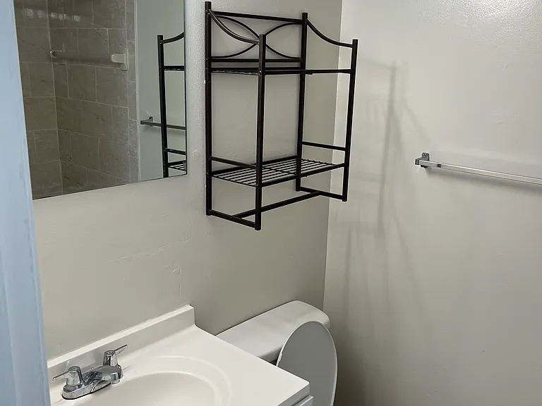 1820 W 53rd St #414 — Photo 7