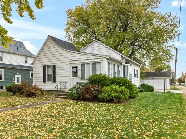 418 Harrison St, Pt Clinton, OH 43452