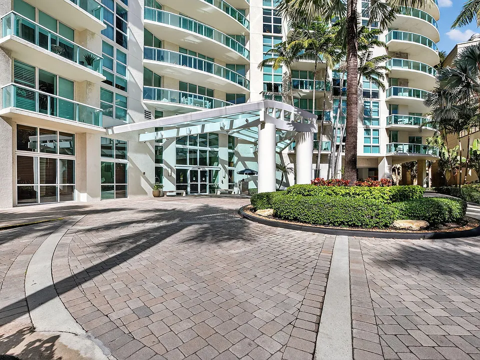 347 N New River Dr E #1107