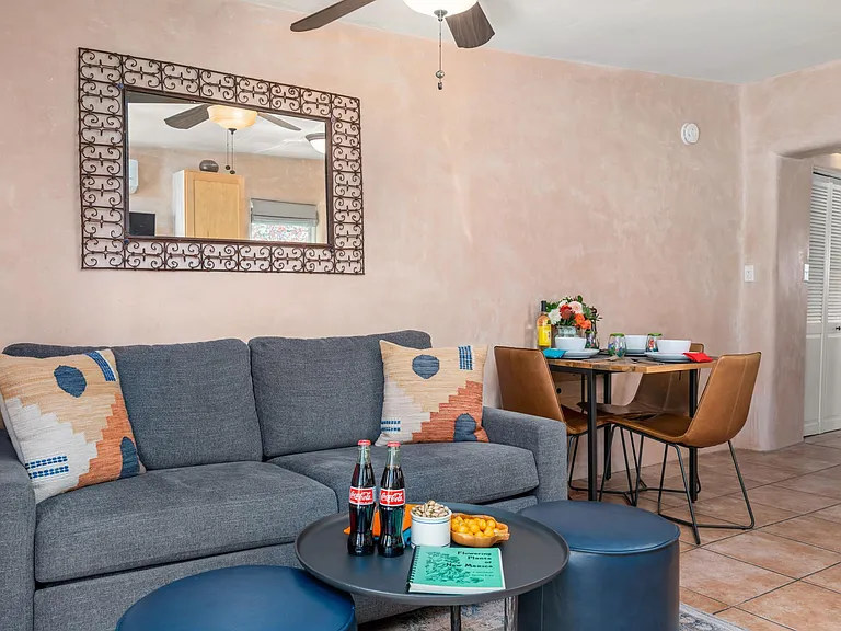 907 One Agua Fria Street 1/2 #2 — Photo 4