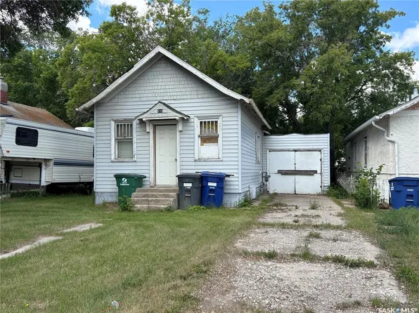 115 L AVENUE S, Saskatoon, SK S7M 2G9