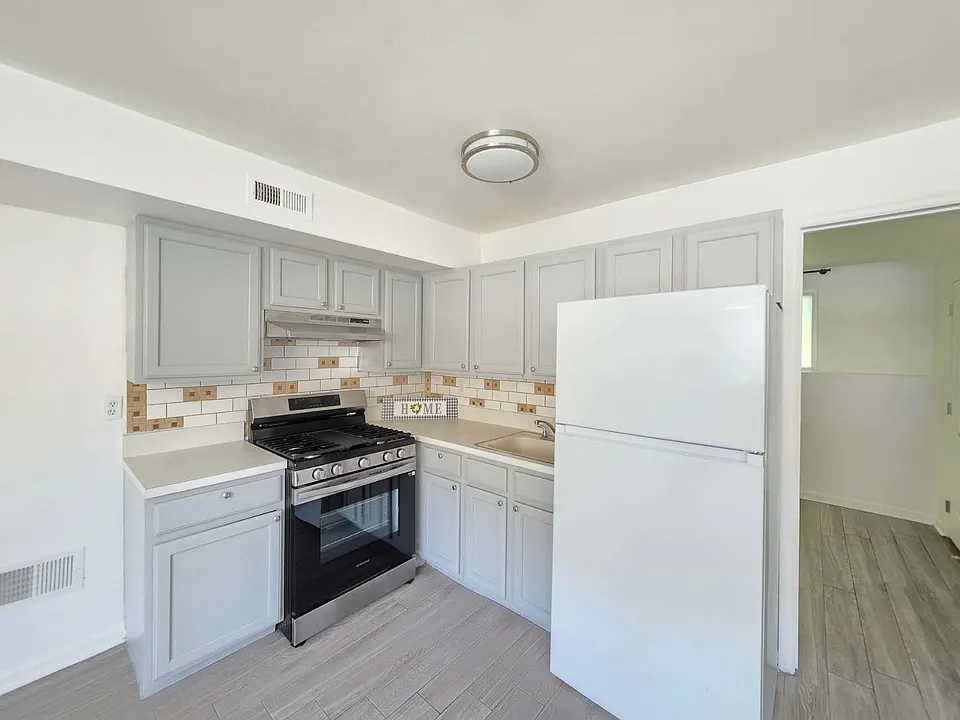 28 Orbit Ln #1