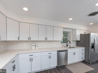 7926 Rolling View Ave, Nottingham, MD 21236