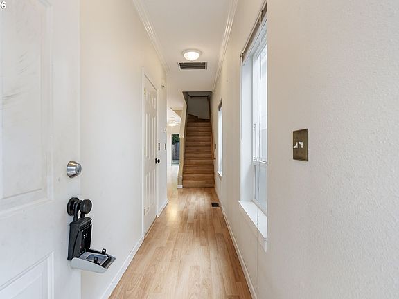 4th image of 4529 SE Rural St