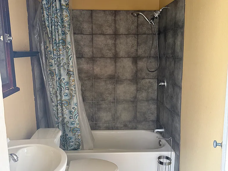2229 Brainard St #B — Photo 5