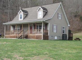1230 Robinson Creek Rd, Manchester, KY 40962