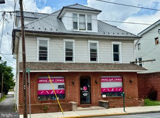 23 S Carlisle St #201, Greencastle, PA 17225