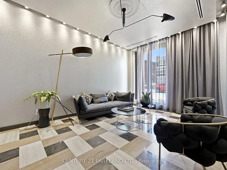 1638 Bloor St W #602 — Photo 4