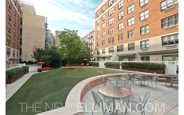 Rented by Douglas Elliman | media 37
