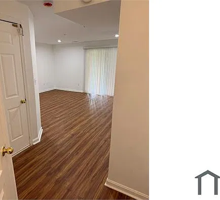 3 bed, 1660 sqft, $2,700 — Photo 3