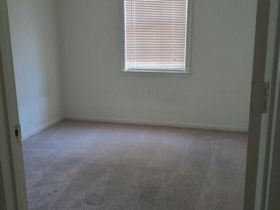 2nd image of 501 Blandford St