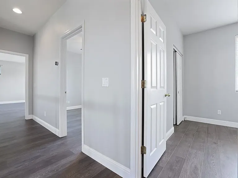 1520 Esplanade Dr — Photo 6