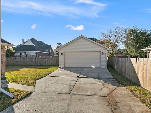 3rd image of 1116 Lake Frances Dr