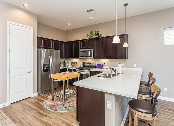 Kitchen with bar area