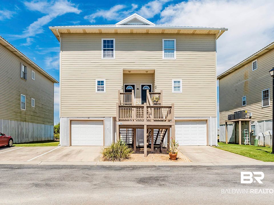 1st image of 4 Yacht Club Dr APT 24