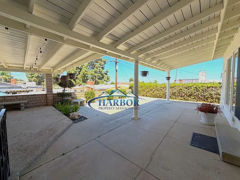 1630 Miracosta St — Photo 27