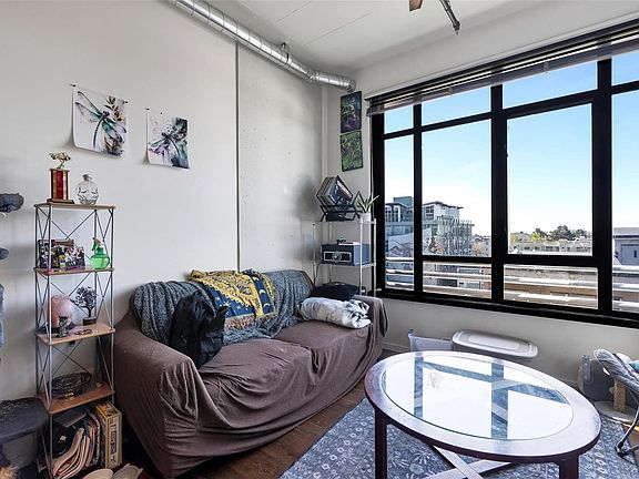 5th image of 1029 View St #610