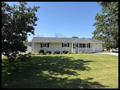 902 Crestview Dr, Macon, MO, 63552