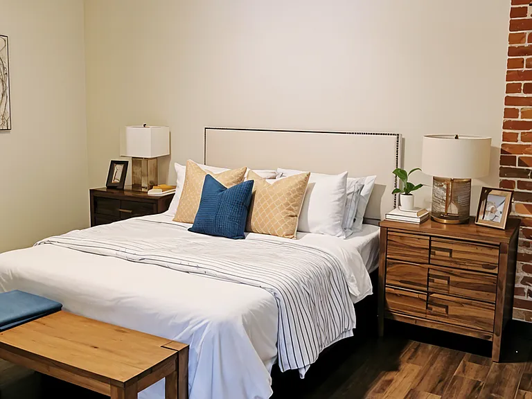 Landmark Lofts Apartments — Photo 32