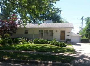 23112 Norcrest Dr, Saint Clair Shores, MI