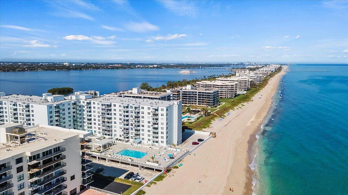 1 bed, 1.5 bath, 1008 sqft, $3,500 — Photo 2