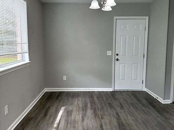 4th image of 21 Ferncliff Way